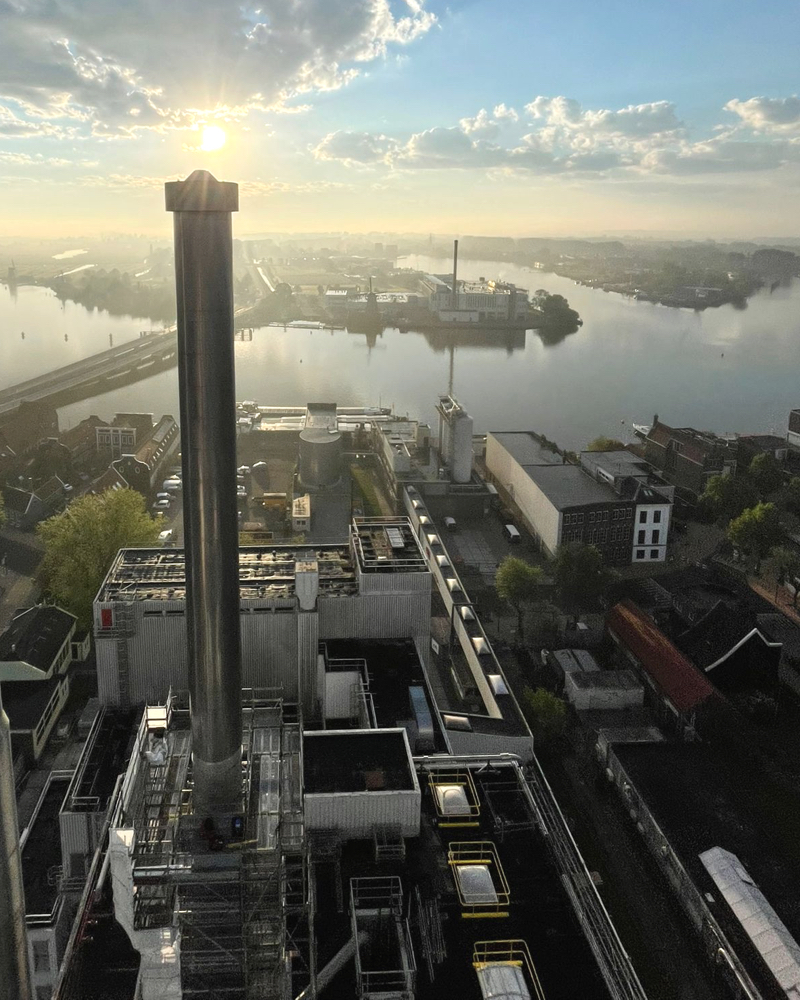 Industriële Schoorstenen, geen schoorsteen is ons te hoog